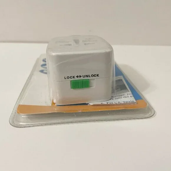 Universal Adapter Plug All in One Unit - Picture 9 of 13